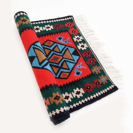 خصوصیات گلیم پشمی دورو چیست؟