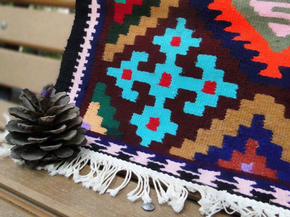 تولید انواع گلیم پشم شتر بزرگ