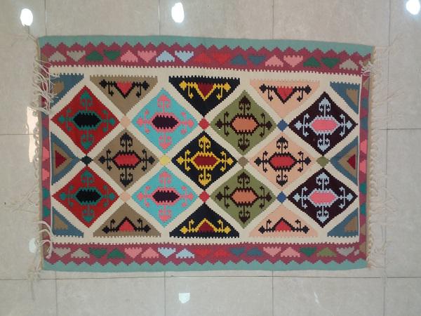 توزیع عمده گلیم دستباف نخ اکریلیک