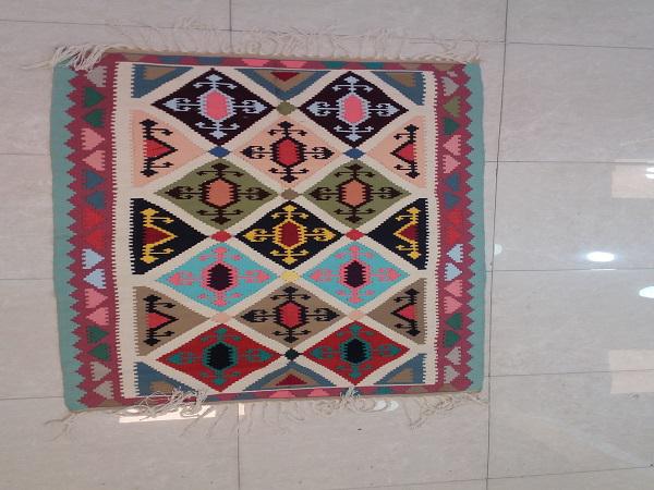 گلیم نخ اکریلیک چیست؟