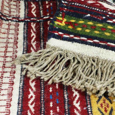 ویژگی گلیم پشمی بزرگ