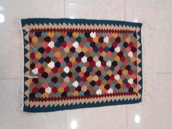 نرخ عرضه گلیم ابریشمی اعلاء