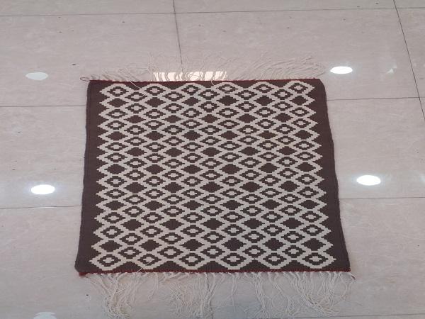 مرکز خرید گلیم ابریشم اصل