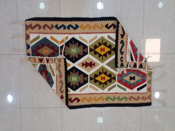 گلیم دستباف سنتی به قیمت عمده