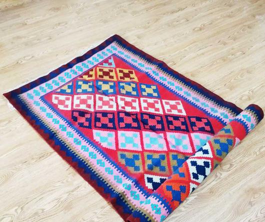 ویژگی انواع گلیم پشمی دستباف دو رو