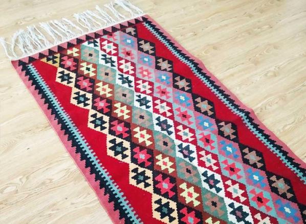 مزیت های استفاده از گلیم پشمی