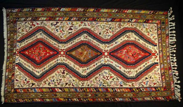 دانستی ها در مورد گلیم پشمی سنتی با نخ طبیعی