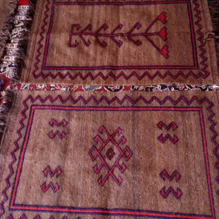 مشخصات گلیم دست بافت با پشم شتر